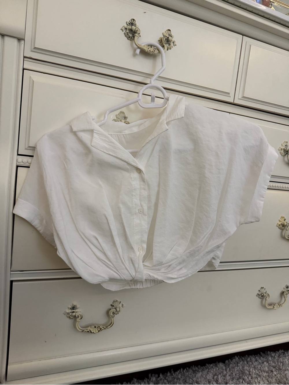 Zara Cropped White Button-Front Blouse